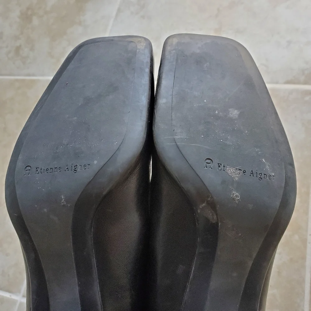 Etienne Aigner Black Leather Square-Toe Bow Pumps